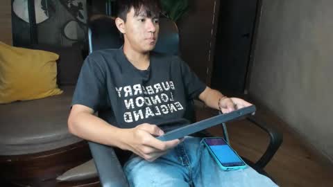 isaac_grimm online show from February 2026 03:04:01 AM