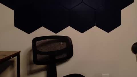 isaac online show from March 2026 04:16:01 AM