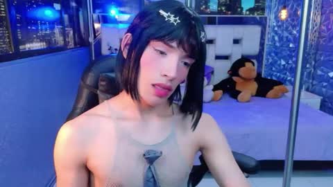 isaacnova online show from May 2026 08:27:01 PM