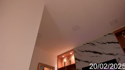 Isabel online show from February 2025 08:17:02 AM