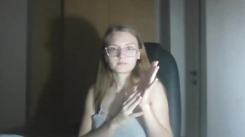 Snapshot of isabel_loveee chatting on November 2025 08:08:01 PM isabel_loveee online show from November 2025 08:08:01 PM