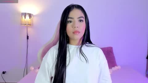 Isabel  online show from January 2026 02:04:02 AM