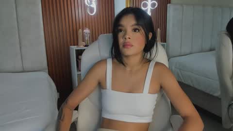 Snapshot of isabela_clark_ chatting on February 2026 11:22:02 AM isabela online show from February 2026 11:22:02 AM