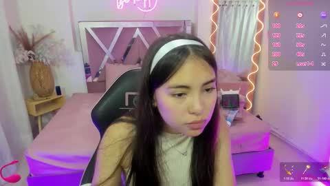 ISABELA  online show from November 2025 11:58:01 AM