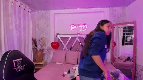 ISABELA  online show from February 2026 11:33:01 AM