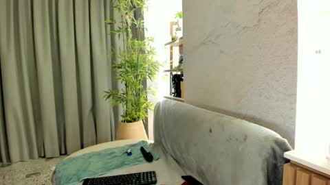 Snapshot of isabelastefano chatting on April 2026 03:19:01 AM isabelastefano online show from April 2026 03:19:01 AM
