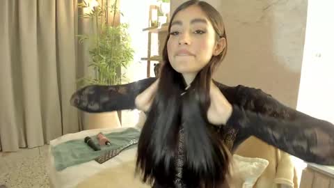 Snapshot of isabelastefano chatting on May 2026 03:44:01 AM isabelastefano online show from May 2026 03:44:01 AM