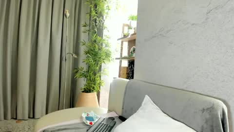 Snapshot of isabelastefano chatting on May 2026 03:14:02 AM isabelastefano online show from May 2026 03:14:02 AM