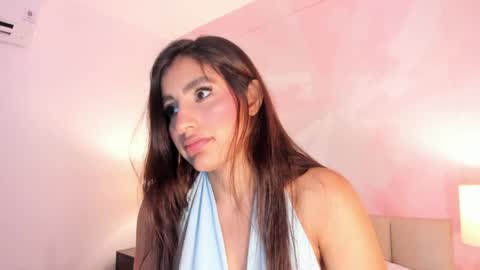 Snapshot of isabelastefano chatting on May 2026 03:02:02 AM isabelastefano online show from May 2026 03:02:02 AM