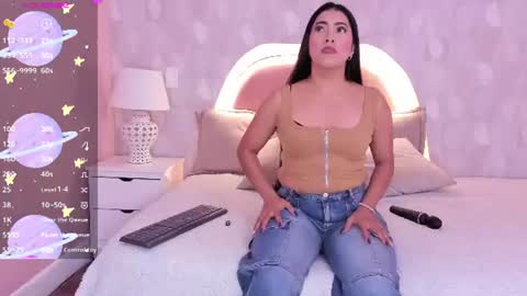 Snapshot of isabella__milf chatting on July 2026 07:08:02 PM isabella__milf online show from July 2026 07:08:02 PM