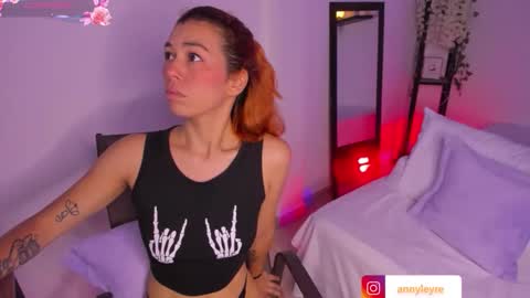 isabella online show from December 2025 08:03:02 PM