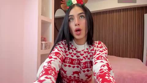 Snapshot of isabella_cooper9 chatting on December 2024 08:25:02 PM Isabella Cooper online show from December 2024 08:25:02 PM