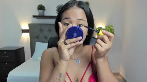 Snapshot of isabella_florez22 chatting on February 2025 12:05:02 PM Isabel florez online show from February 2025 12:05:02 PM