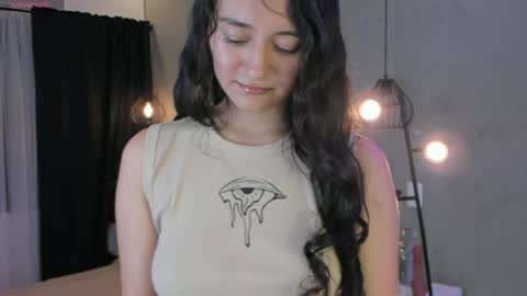 Isabella Nowa online show from April 2026 11:32:01 AM