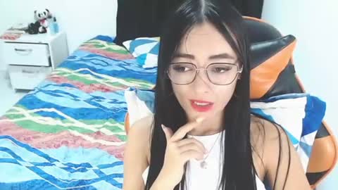 isabella_piercee online show from June 2026 12:25:01 AM