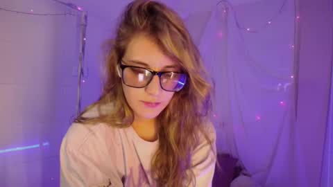 Isabella Rros online show from December 2025 02:17:01 AM