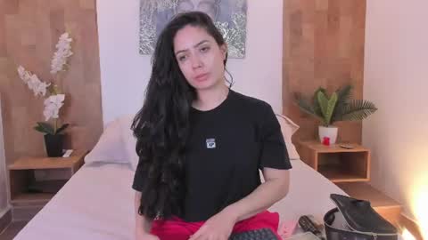 Snapshot of isabella_winkler chatting on June 2026 10:57:02 AM isabella_winkler online show from June 2026 10:57:02 AM