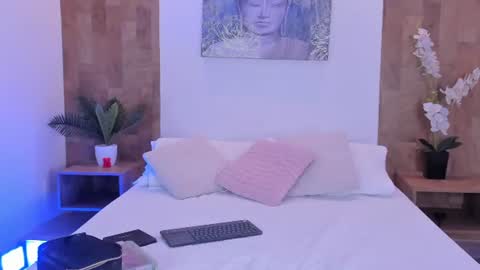 Snapshot of isabella_winkler chatting on July 2026 10:52:02 AM isabella_winkler online show from July 2026 10:52:02 AM