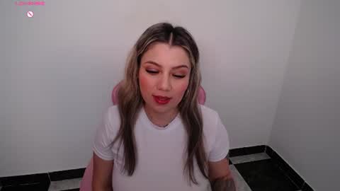 Snapshot of isabella_wish1 chatting on July 2026 02:38:01 AM isabella_wish1 online show from July 2026 02:38:01 AM