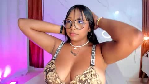 isabella zc online show from January 2026 08:45:01 PM