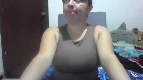 Snapshot of isabellaa_hills_ chatting on June 2026 01:16:02 AM isabellaa_hills_ online show from June 2026 01:16:02 AM