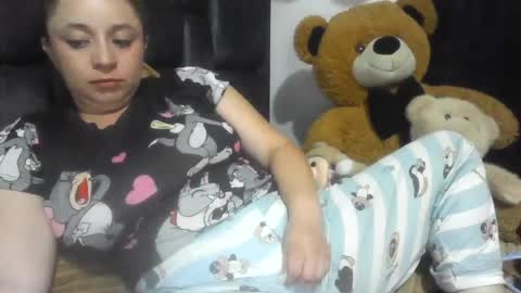 Snapshot of isabellaa_hills_ chatting on July 2026 02:40:01 AM isabellaa_hills_ online show from July 2026 02:40:01 AM