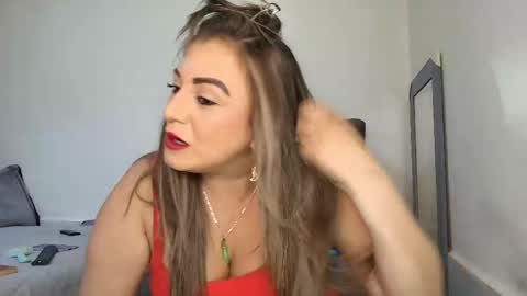Snapshot of isabellaagarcia chatting on April 2026 07:33:02 AM Isabella online show from April 2026 07:33:02 AM