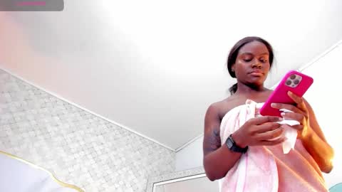    v online show from October 2025 09:56:01 PM