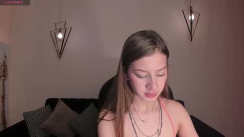 Snapshot of isabellamoretti1 chatting on February 2026 11:14:01 PM Isabella Moretti online show from February 2026 11:14:01 PM