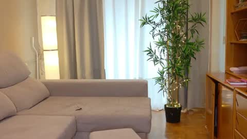 Snapshot of isabellauribe chatting on May 2026 11:37:01 AM isabellauribe online show from May 2026 11:37:01 AM