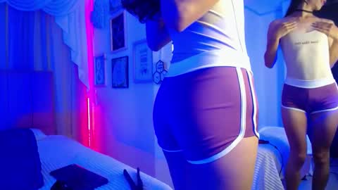 Snapshot of isabelledaza chatting on March 2026 12:23:01 PM Isabelle Daza online show from March 2026 12:23:01 PM