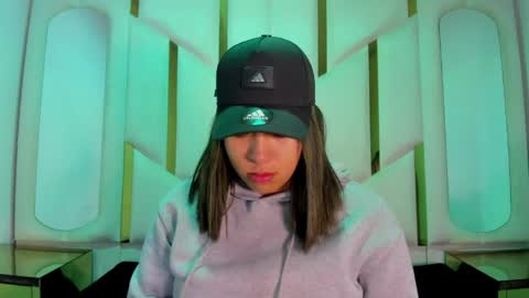 isabellrodriguez18 online show from April 2026 03:45:01 AM