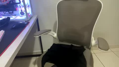 isabelly08ty online show from July 2026 01:03:01 AM