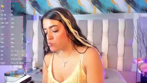 Snapshot of isadiazz chatting on June 2026 05:15:01 AM Isa online show from June 2026 05:15:01 AM