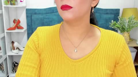 Isabel online show from May 2026 08:59:01 PM
