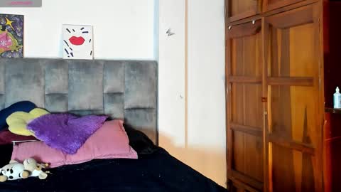 Isabela  online show from October 2025 02:23:02 AM