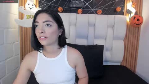 isabel  online show from October 2025 10:08:01 PM