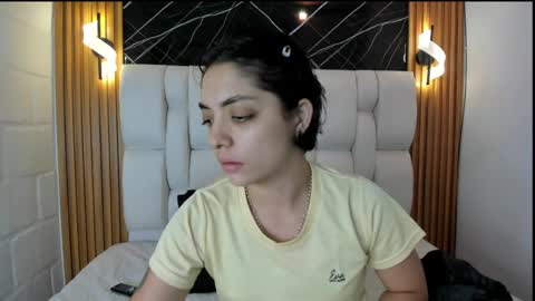 isabel  online show from March 2026 10:04:01 AM