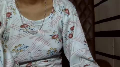 Snapshot of ishika_ishu chatting on July 2026 04:17:02 AM ishika_ishu online show from July 2026 04:17:02 AM