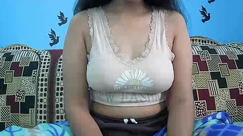 ishika_singh_ online show from December 2025 03:33:02 AM
