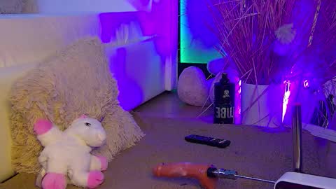 Isis online show from November 2025 03:25:02 PM