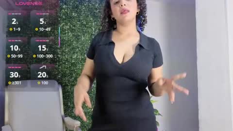 Snapshot of isla_hunter85 chatting on June 2026 04:28:02 PM isla_hunter85 online show from June 2026 04:28:02 PM