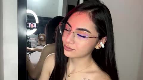 Cute Isla  online show from October 2025 01:24:02 AM