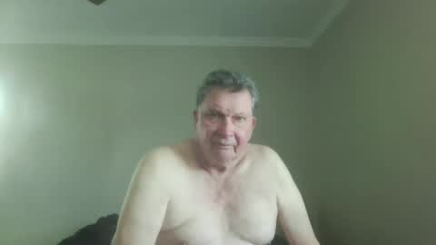 Snapshot of island625103 chatting on October 2025 06:41:01 PM island625103 online show from October 2025 06:41:01 PM