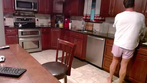 Jim online show from September 2025 08:03:02 AM