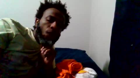 Snapshot of islandmaker chatting on May 2026 09:50:01 AM islandmaker online show from May 2026 09:50:01 AM