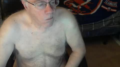 islesman22 online show from April 2026 09:14:01 AM