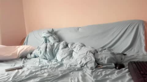 Issabelle online show from March 2026 05:44:01 AM