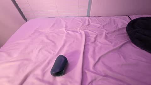 Snapshot of issfemboy chatting on May 2026 02:03:01 PM Iss femboy full exclusive vids online show from May 2026 02:03:01 PM