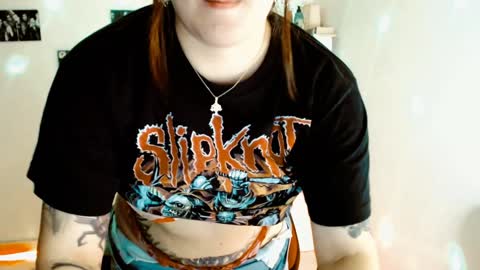 Yiz online show from December 2024 05:59:01 AM